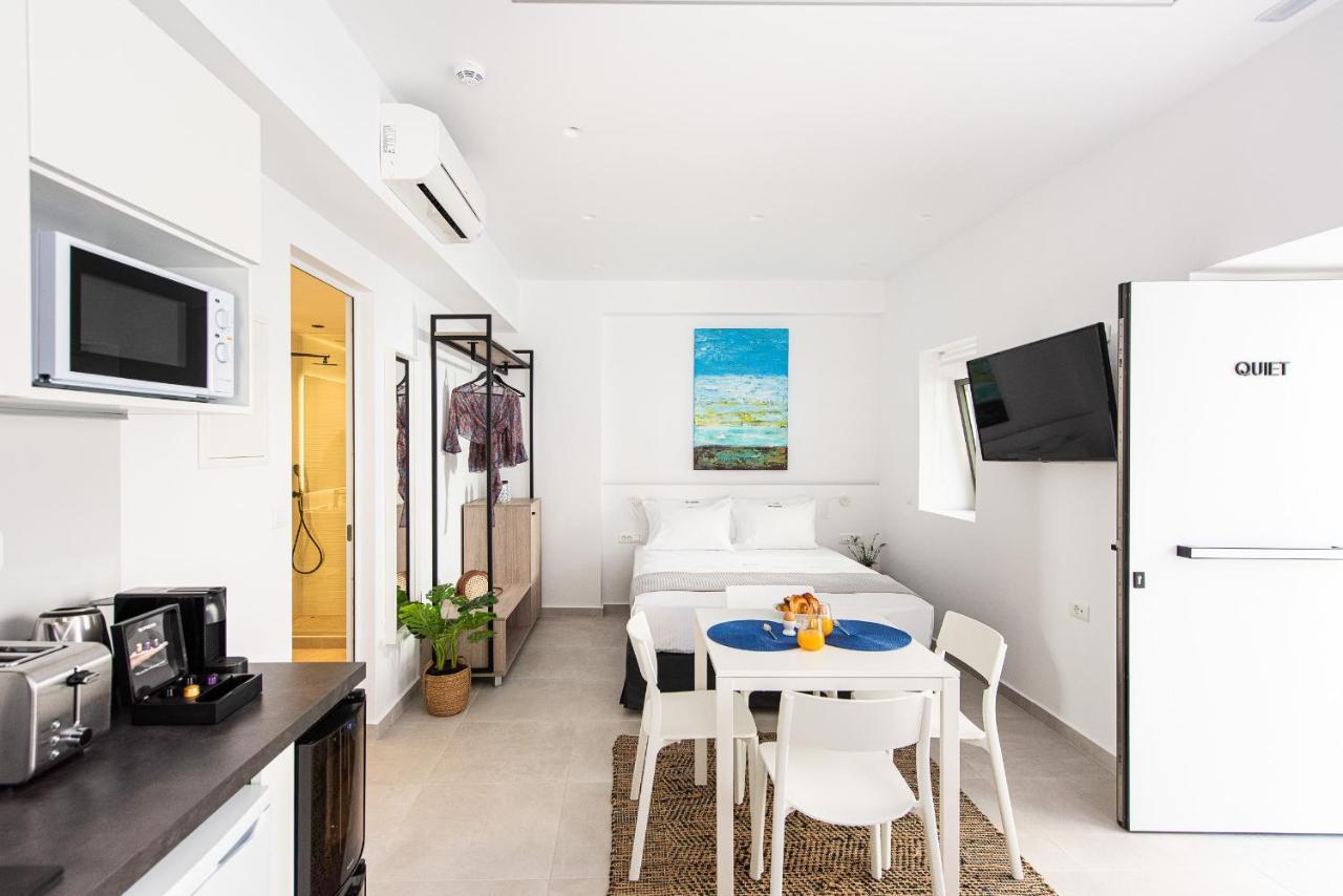 Cozy Corner Luxury Apartments Ханя Екстериор снимка