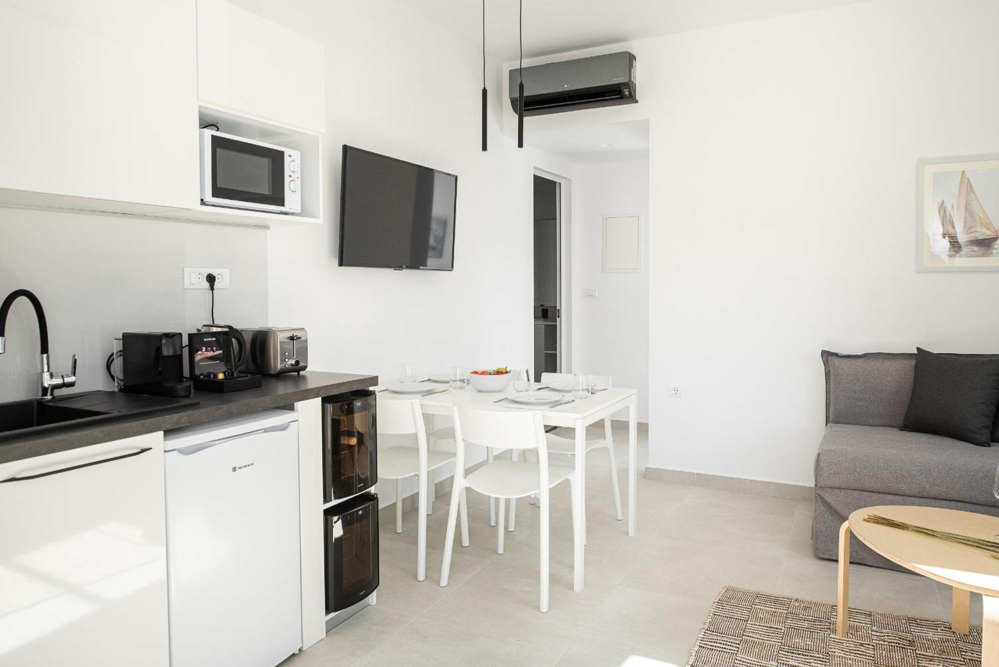Cozy Corner Luxury Apartments Ханя Стая снимка